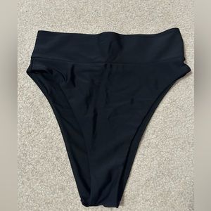High wasted bikini bottoms